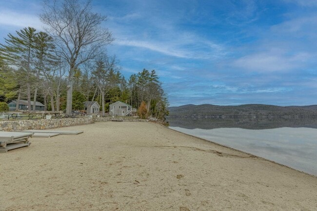 Building Photo - 43 Beachwood Rd