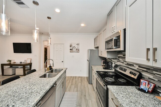 Foto del edificio - 7980 Ethel St