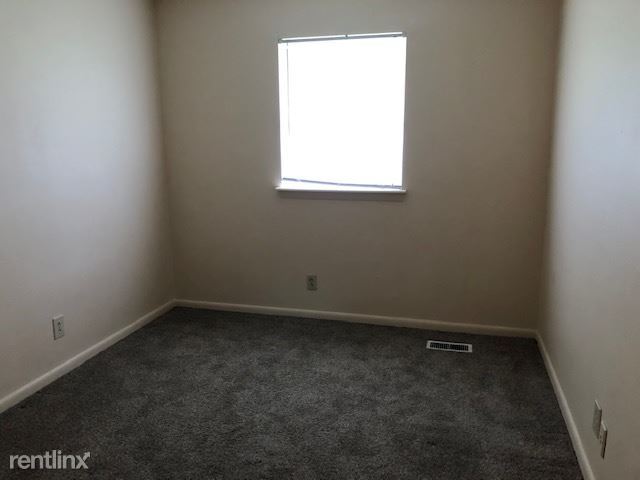 Building Photo - 3 br, 1.5 bath  - 3925 Overland Hts Apt D