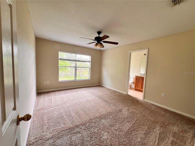 Foto del edificio - 2476 Hassonite St