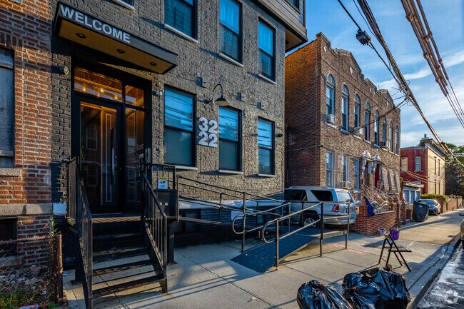 Building Photo - 3222 Cortelyou Rd