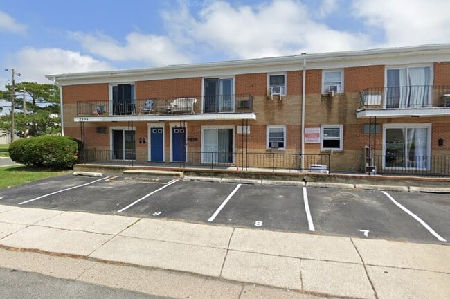 Building Photo - 2304 Hamilton Ave