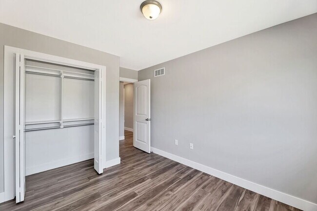 Foto del edificio - 4773 E 45th St N