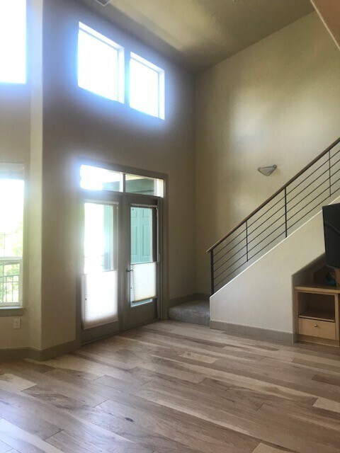 Foto del edificio - Exceptional 2bed/2bath @ Hyde Park! Availa...