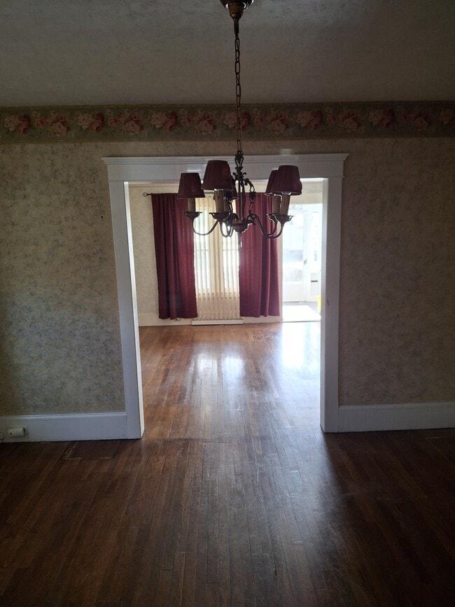 Building Photo - 46 Pine