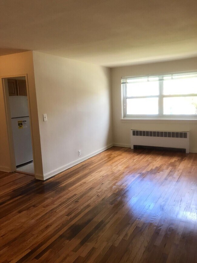 Foto del edificio - 154-72 71st Ave