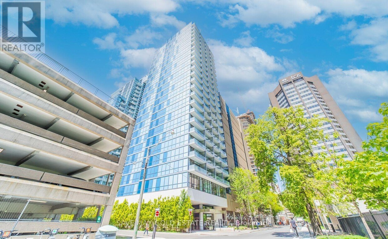 Photo principale - 210-210 Simcoe St