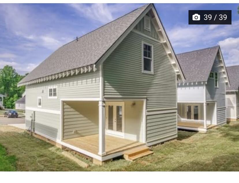 Building Photo - 425 Juniper Dr