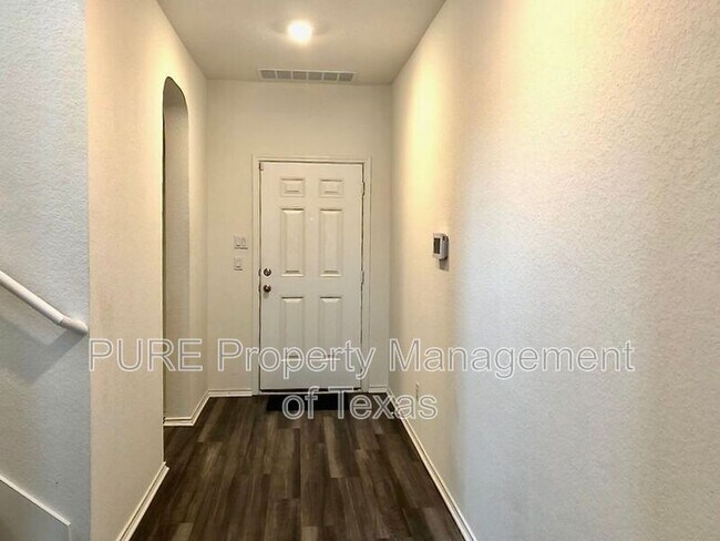 Foto del edificio - 213 Asher Blue Dr