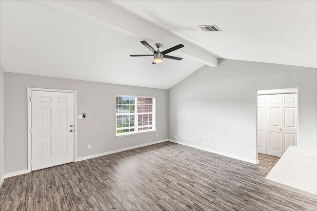 Building Photo - 28922 Red River Loop