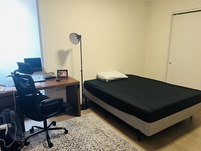 Building Photo - 129 Portland St