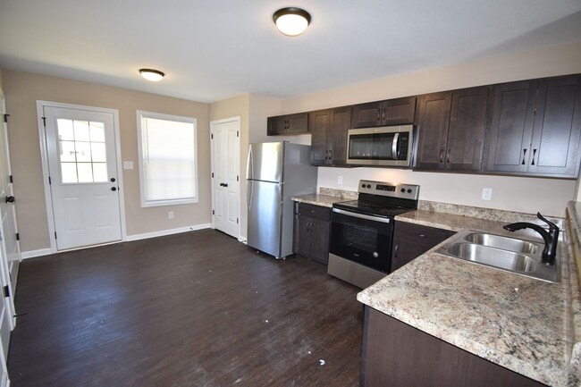 Building Photo - Amberjack Ct - 1469