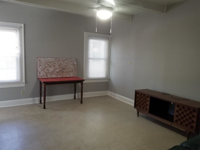 Foto del edificio - 361 10th St NW