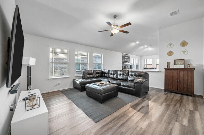 Foto del edificio - 424 Pollyann Trl