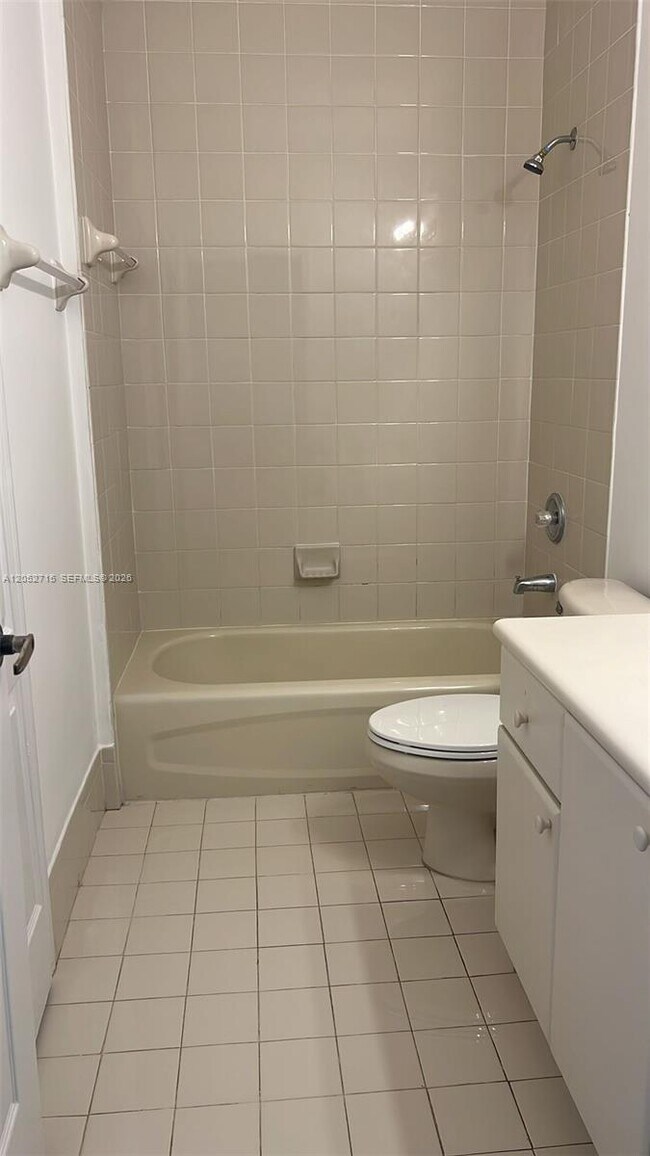 Foto del edificio - 7200 NW 177th St