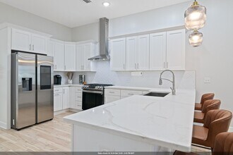 Building Photo - 260 Palisade Ave