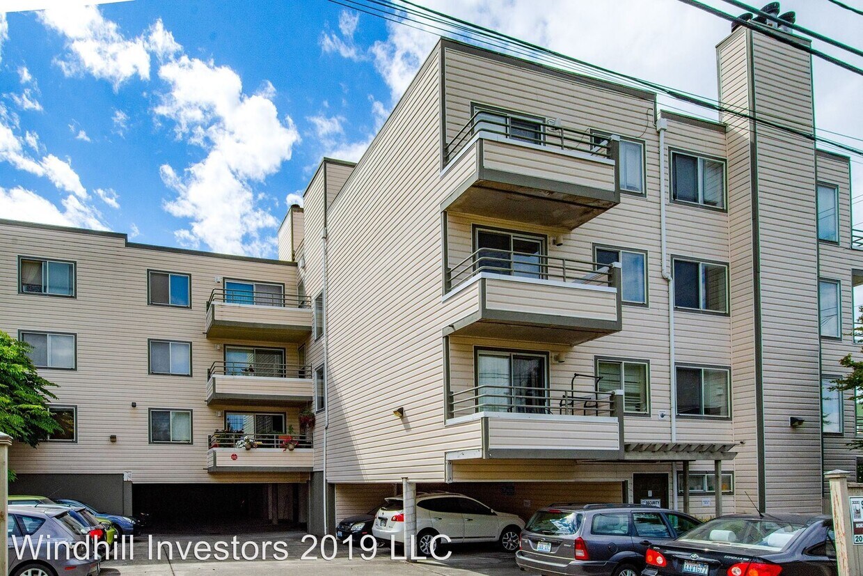 Foto del edificio - 2100 California Ave SW