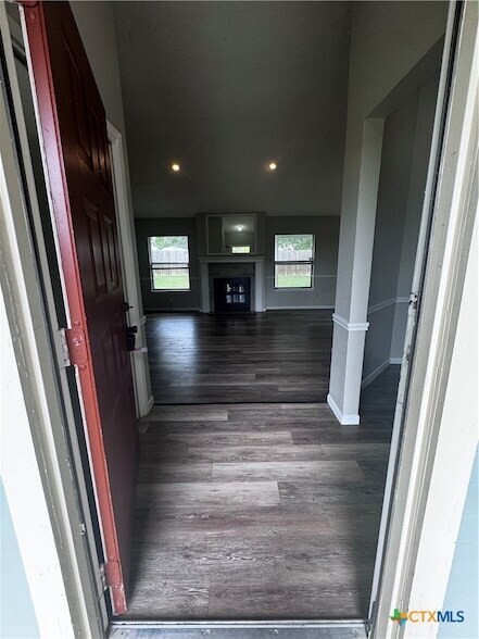 Foto del edificio - 4505 River Oaks Dr