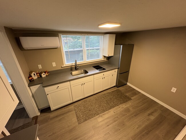 Building Photo - 1131 Smithtown Ave