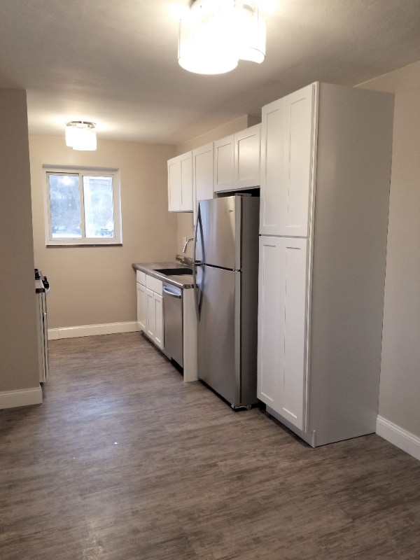 Foto del edificio - 1 Glen Elm Dr