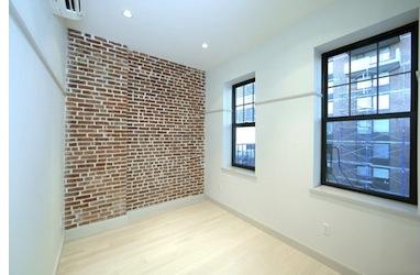Building Photo - 459 W 43rd St