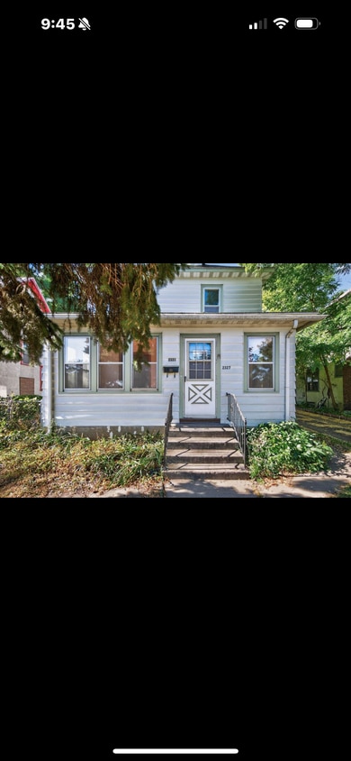 Primary Photo - 2327 Irving Ave N