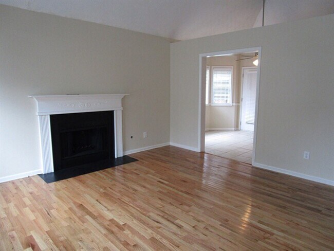 Foto del edificio - 4315 Morningside Dr