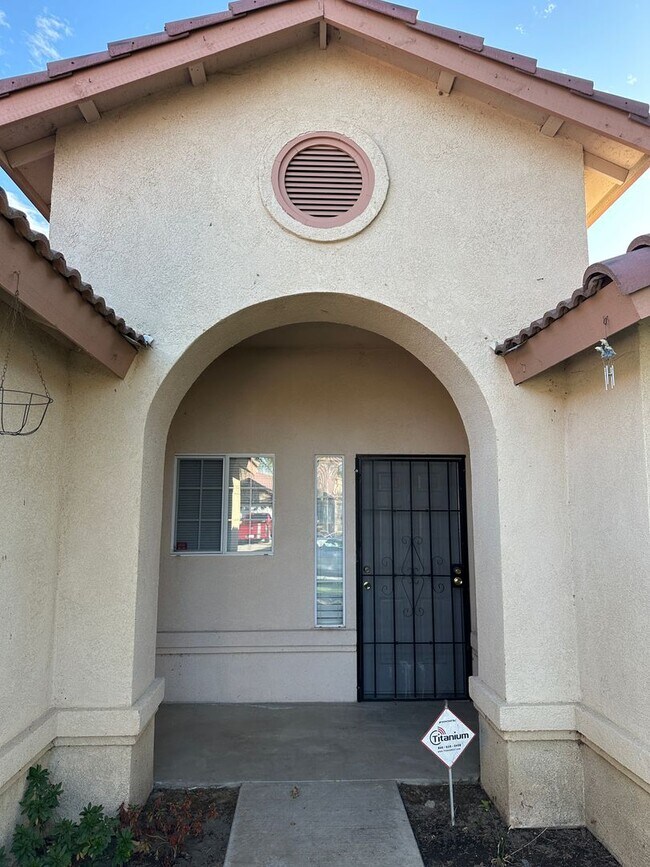 Building Photo - Nice Home For Rent