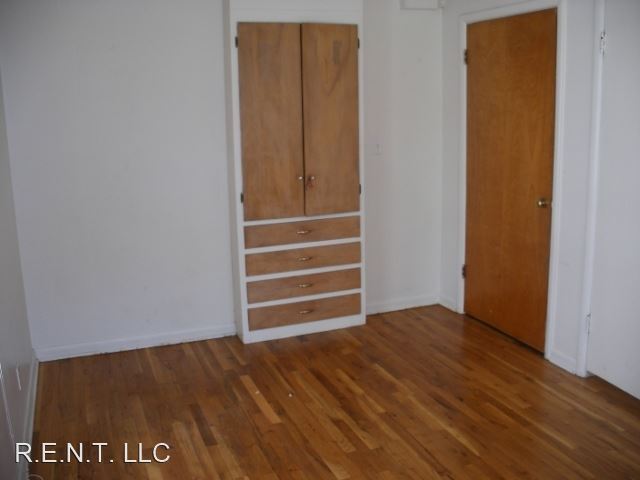 Building Photo - 115 H St