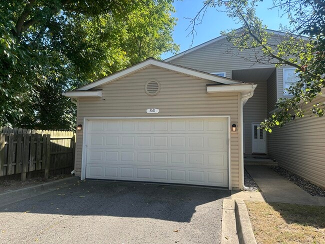 Building Photo - 3161 Kassab Ln