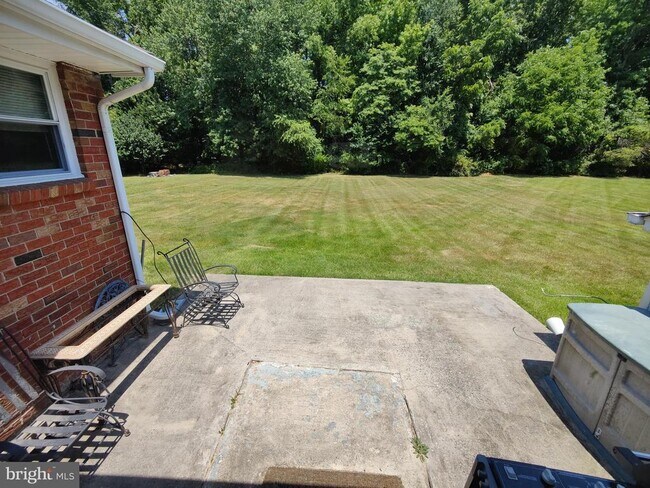 Building Photo - 405 Kresson Rd