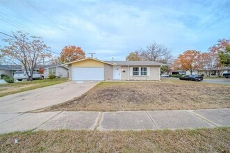 Building Photo - 3345 High Lark Dr