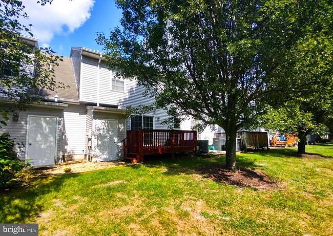 Building Photo - 1004 Granite Ct