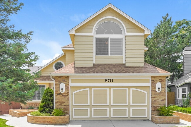 Building Photo - 9711 Iris St