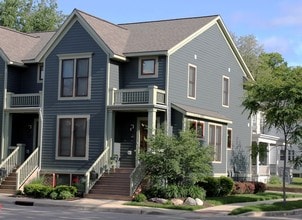 900 Blodgett - 900 Blodgett St SE