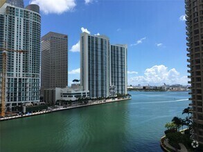 Building Photo - 465 Brickell Ave