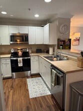 Building Photo - 1106 Tree Top Way