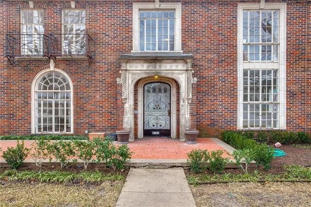 Building Photo - 4141 University Blvd