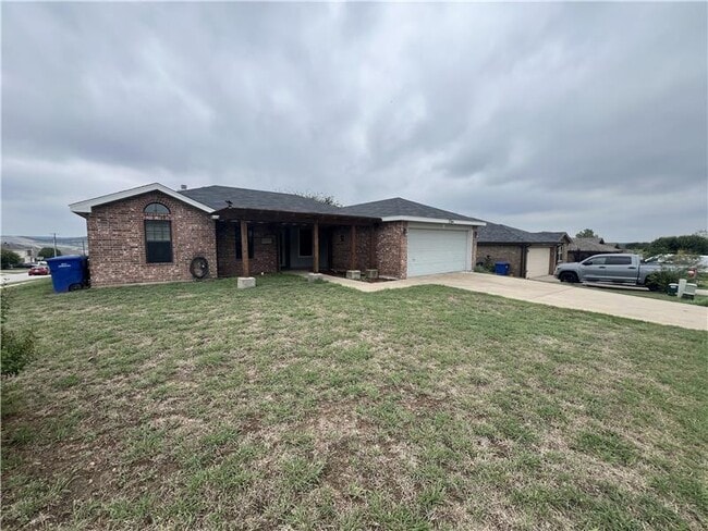 Building Photo - 1101 Marlee Cir