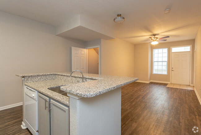 1HAB, 1BA - 835 ft² - Somerset at Trussville