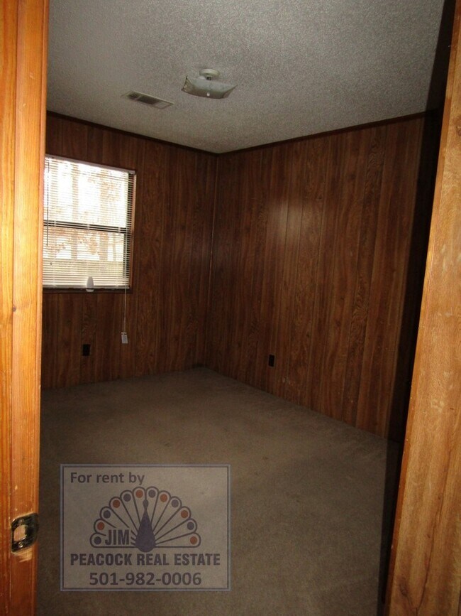 Building Photo - 500 Cherrie Ave
