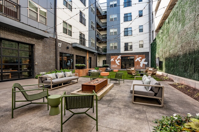 Building Photo - Eastside Heights