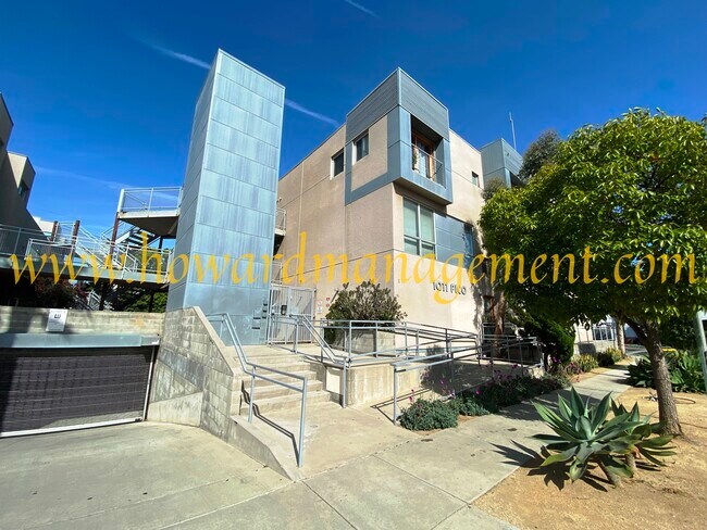 Foto del edificio - 1011 Pico Blvd