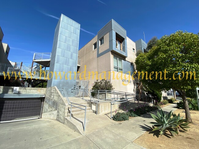 Building Photo - 1011 Pico Blvd