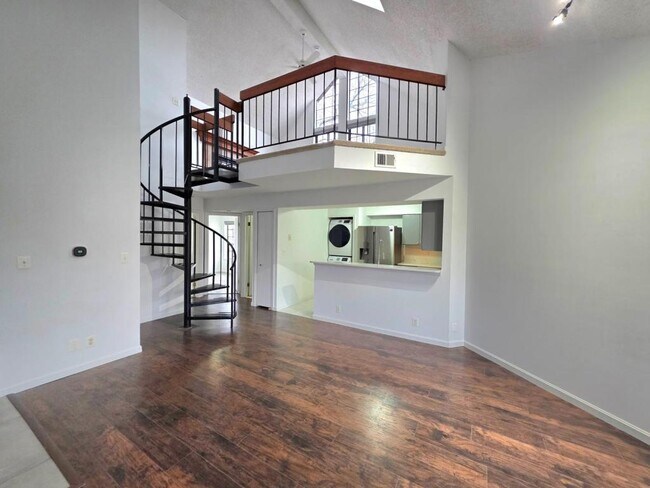 Foto del edificio - 6017 Curtier Dr