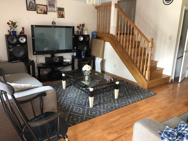 Building Photo - 89 Wilson St