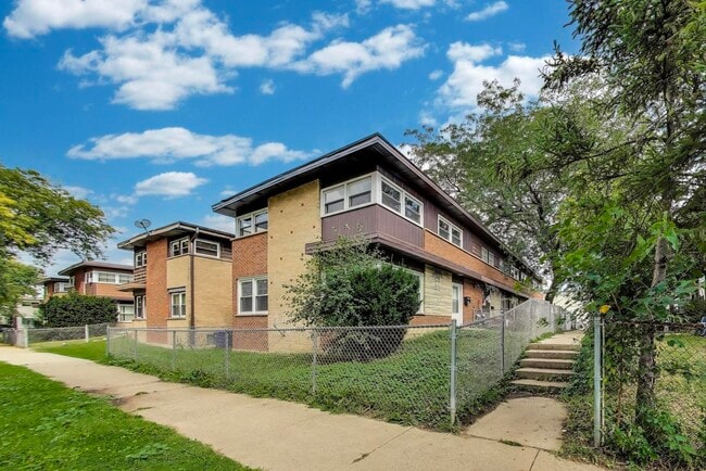 Building Photo - 2019 Georgetown Ln