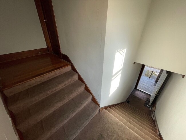 Building Photo - 1501 S Spring St