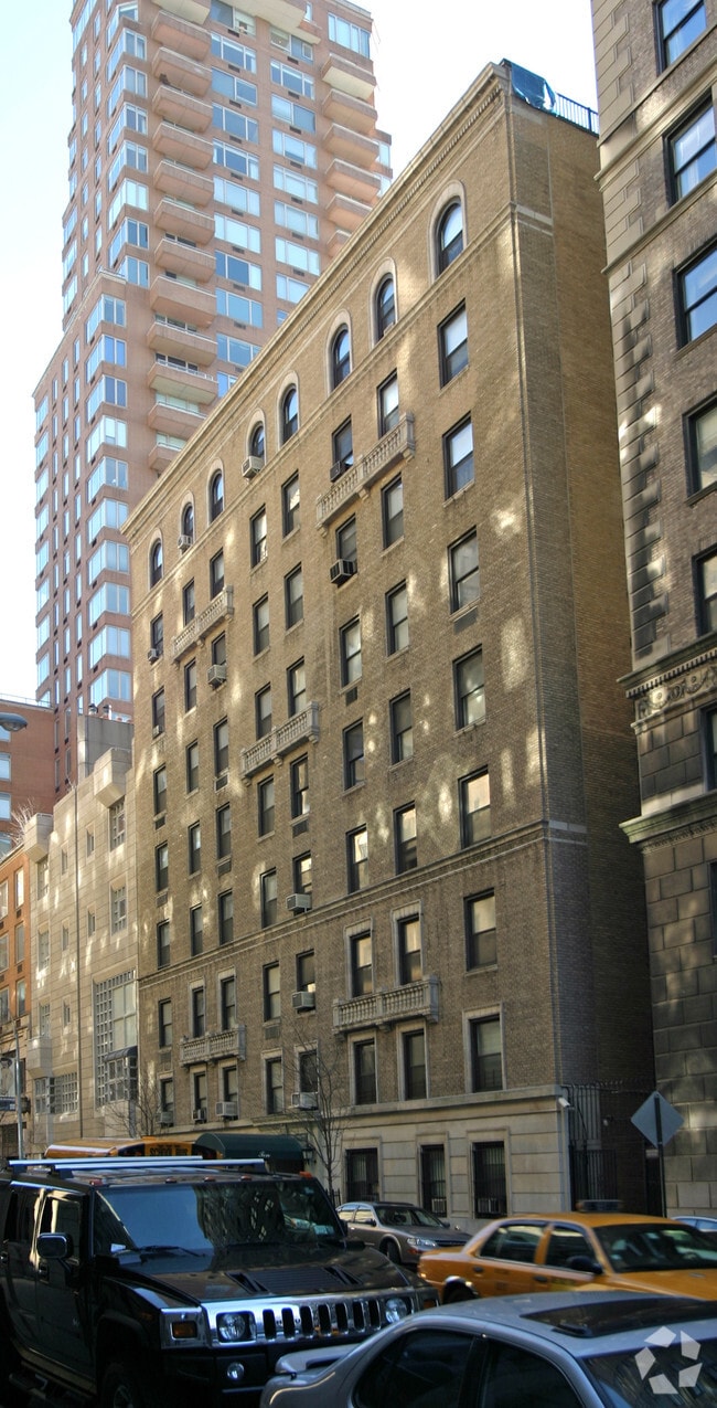 Building Photo - 10 E 85th St