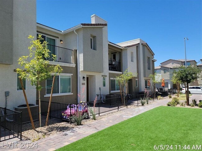 Building Photo - FABULOUS WATERCOLOR/TOUCHSTONE GATED COMMU...